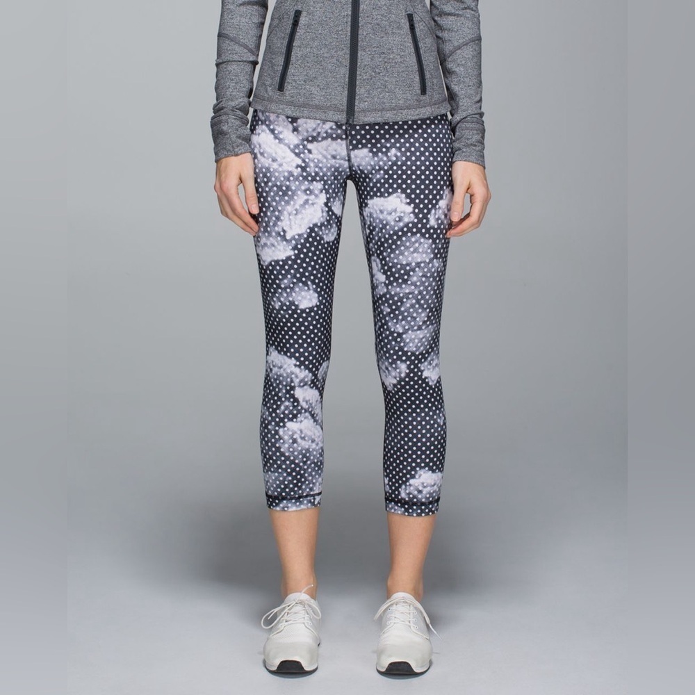 Lululemon Wunder Under Crop II *Full-On Luon Sport Leggings Women’s Size 8